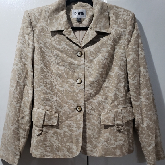 Kasper skirt and blazer set - Picture 2 of 8